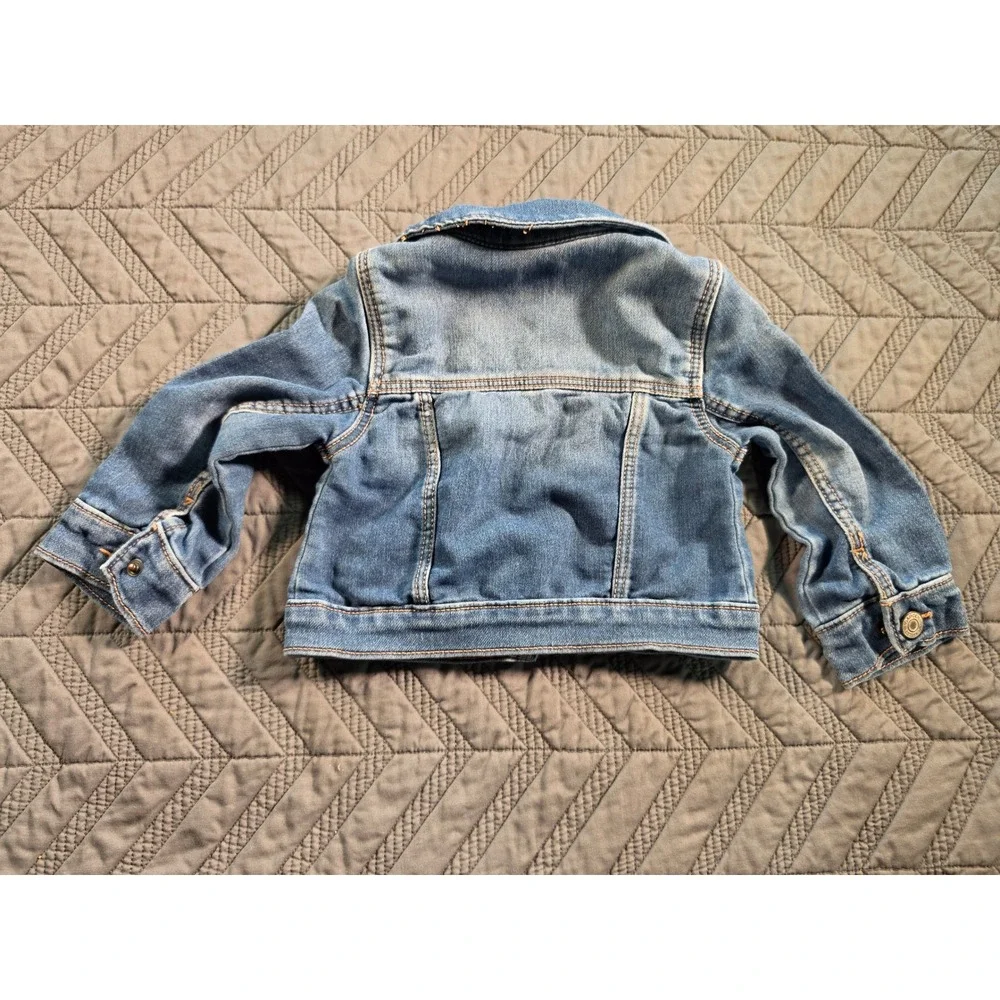 Gap Kids Toddler Denim Jacket Medium Wash Blue Button Up Trucker 18-24 Months